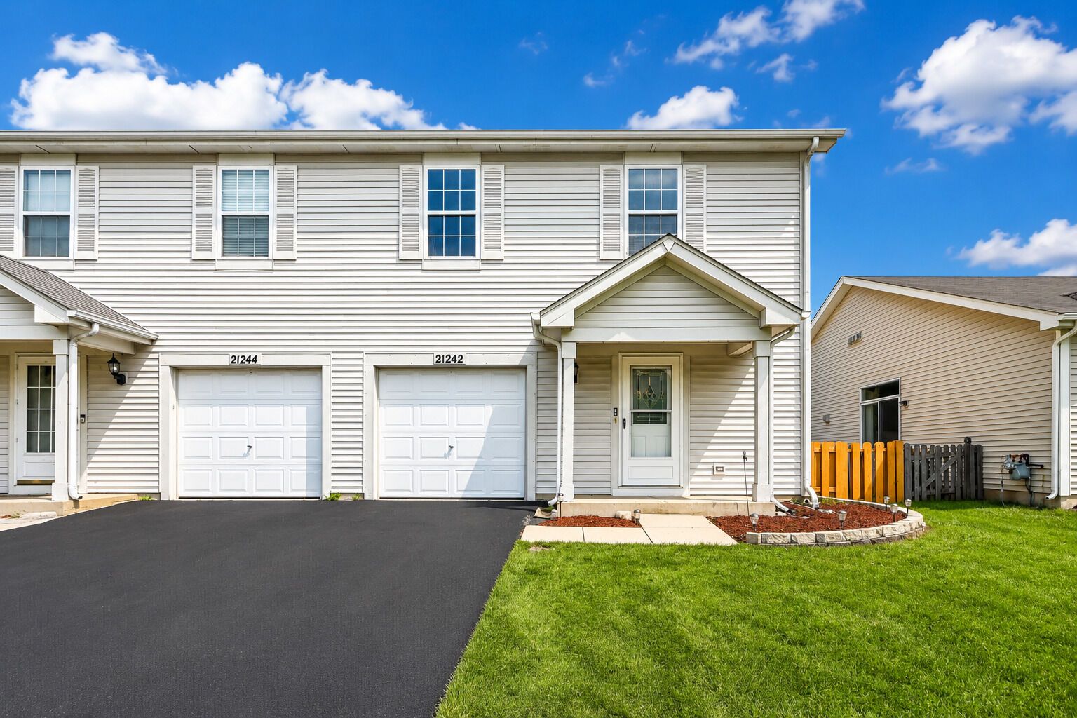 Property Photo: 21242 W Edison Lane IL 60544
