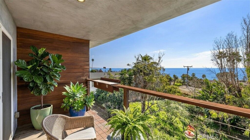 Property Photo:  289 San Joaquin Drive  CA 92651 