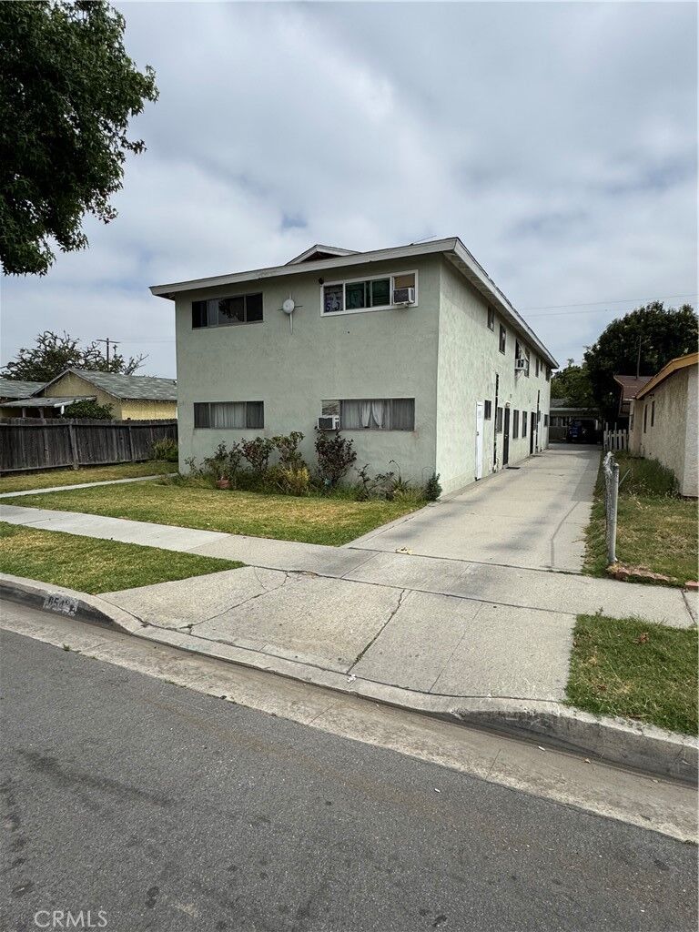 Property Photo: 6547 Fry CA 90201