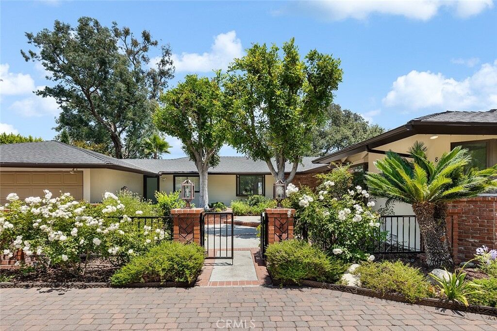 Property Photo:  850 Chula Vista  CA 91103 