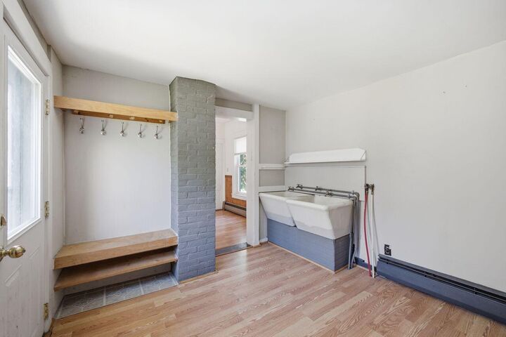 Property Photo:  11 Payne Street  ME 04083 