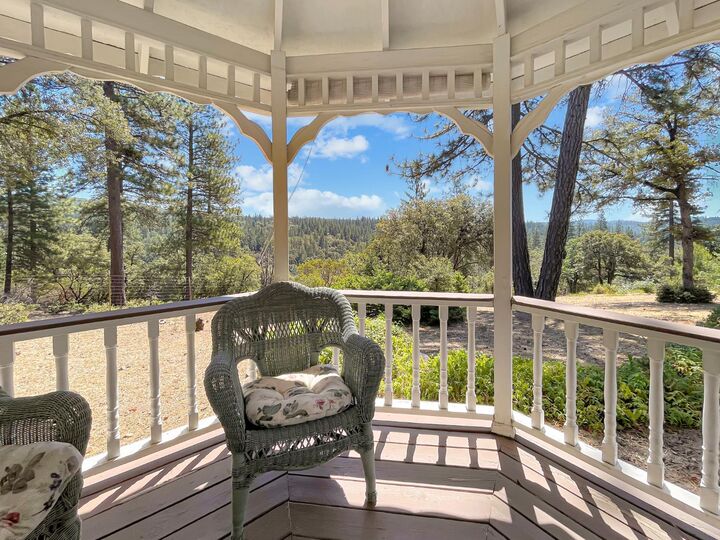 Property Photo:  19623 Casa Loma  CA 95945 