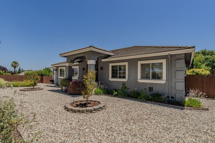 Property Photo:  2031 Hartvickson Lane  CA 95252 