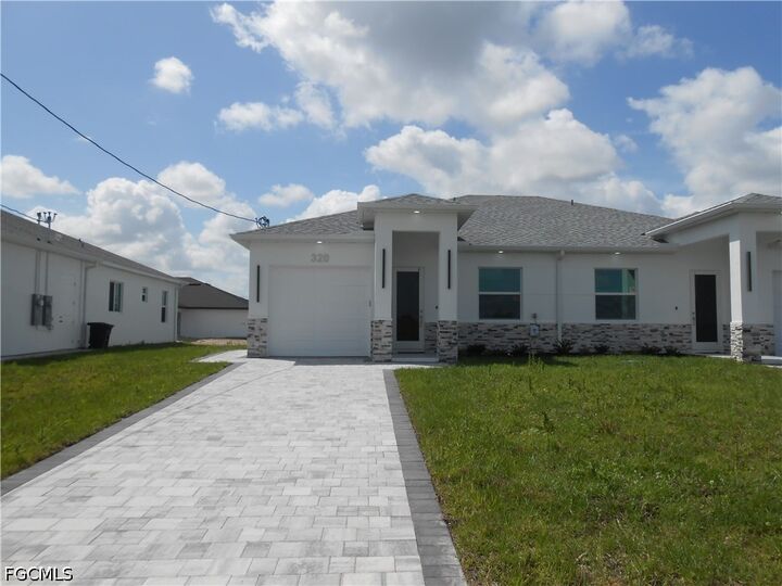 Property Photo:  320 Poplar Street  FL 33974 