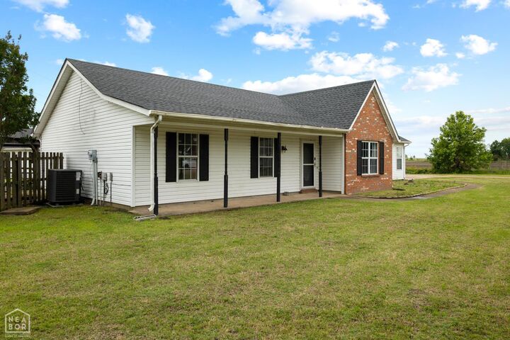 Property Photo: 13298 Dixie Lane AR 72472