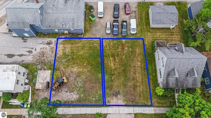 Property Photo: 530 &Amp 536 N Spruce Street MI 49684