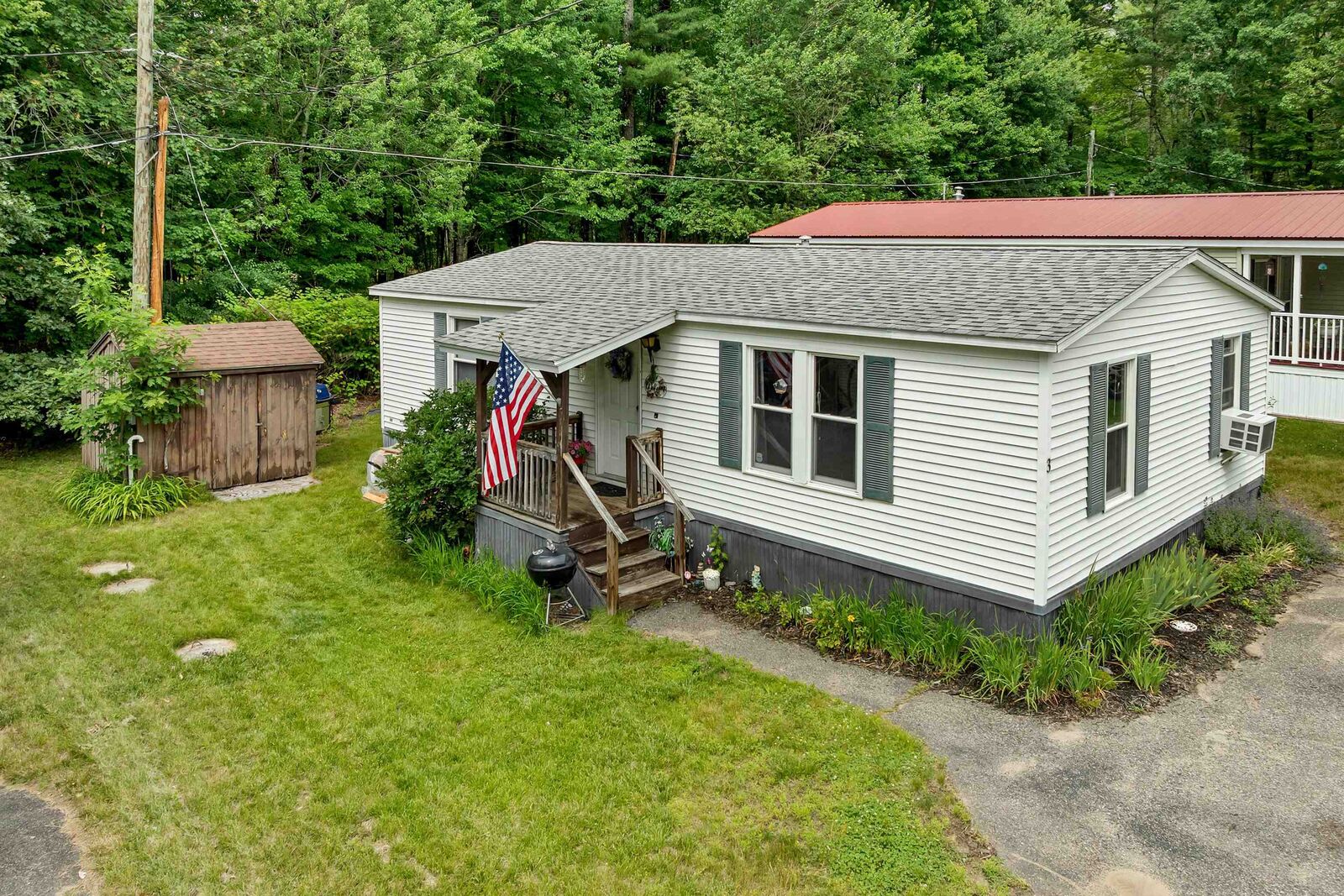 Property Photo:  3 Pinecrest Estates  NH 03861 