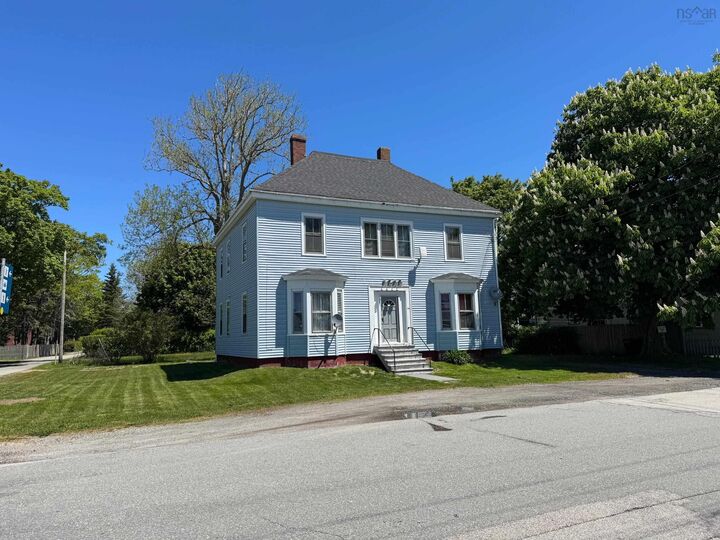 34 Albert Street — photo 1