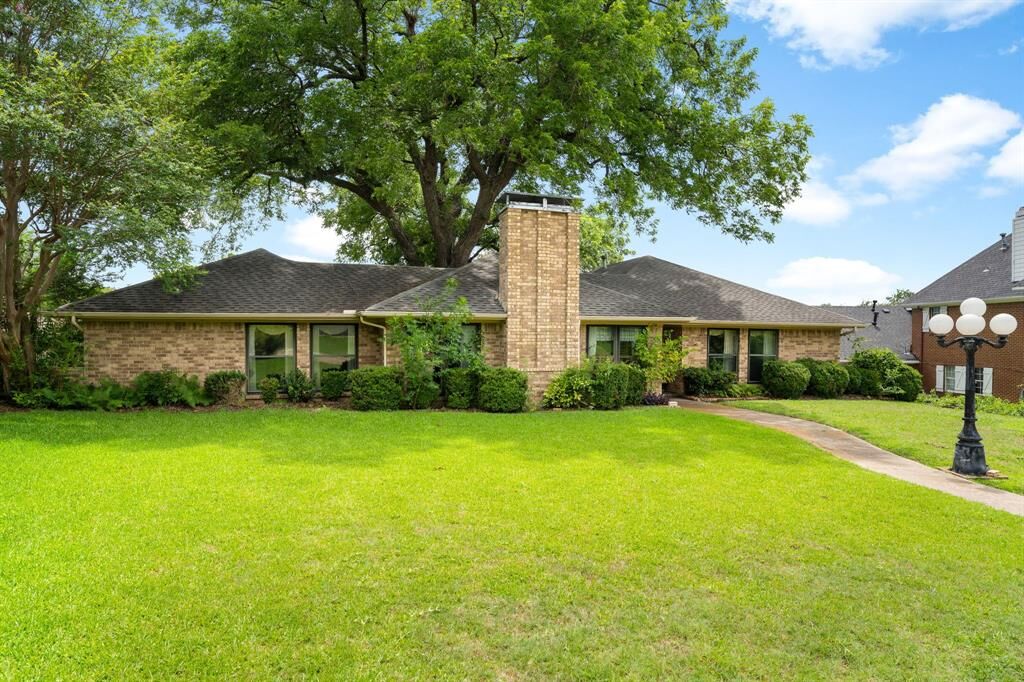 Property Photo:  203 Tanya Drive  TX 75087 