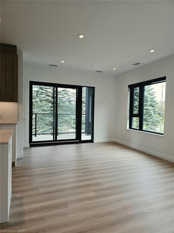 Property Photo: 525 New Dundee Road 226 ON N2P 2L1
