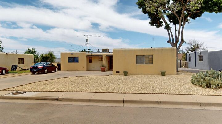 Property Photo:  1831 Corte Del Sol  NM 88310 