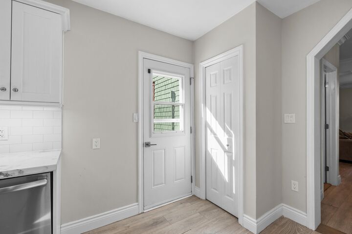 Property Photo:  44 Weymouth Street  PE C1A 4Y5 