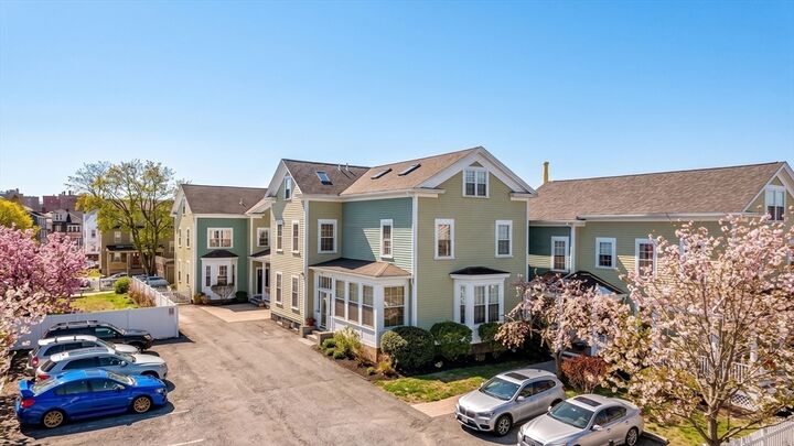Property Photo:  121 E Cottage St U-4  MA 02125 