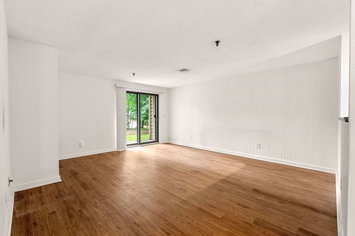 Property Photo:  132 W Meadow 9  MA 01832 