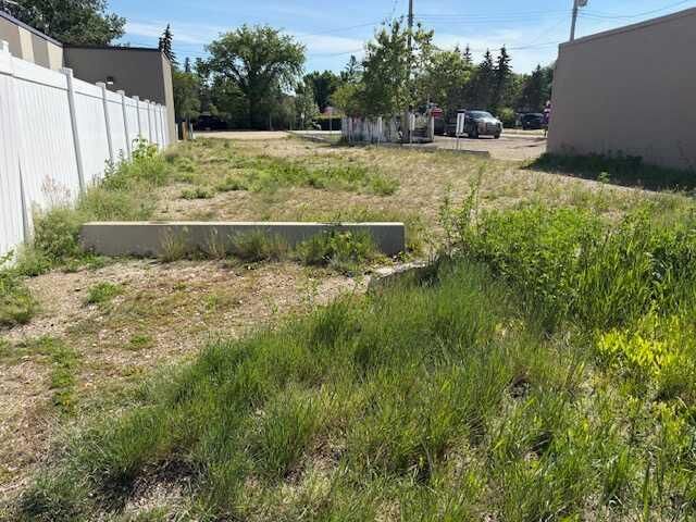 Property Photo:  5039 50 Street  AB T4S 1P9 