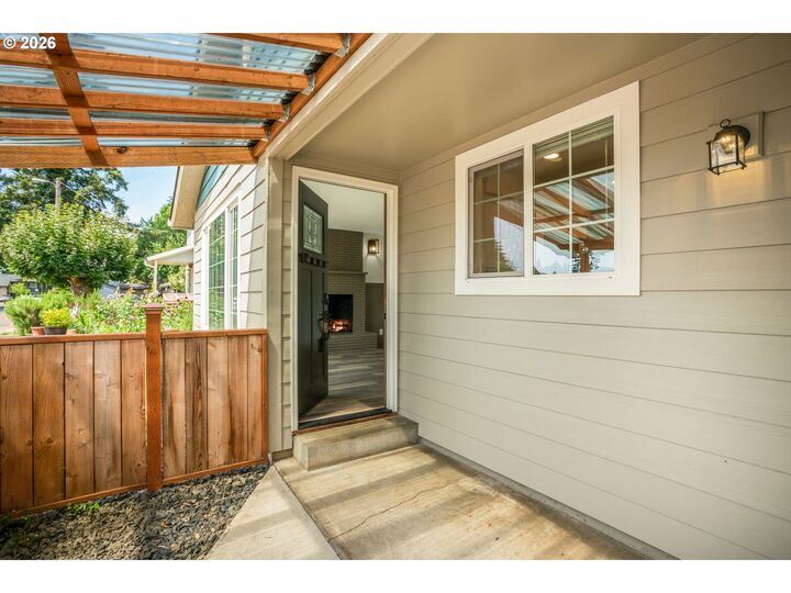 Property Photo:  400 NW 6th Ave  OR 97013 