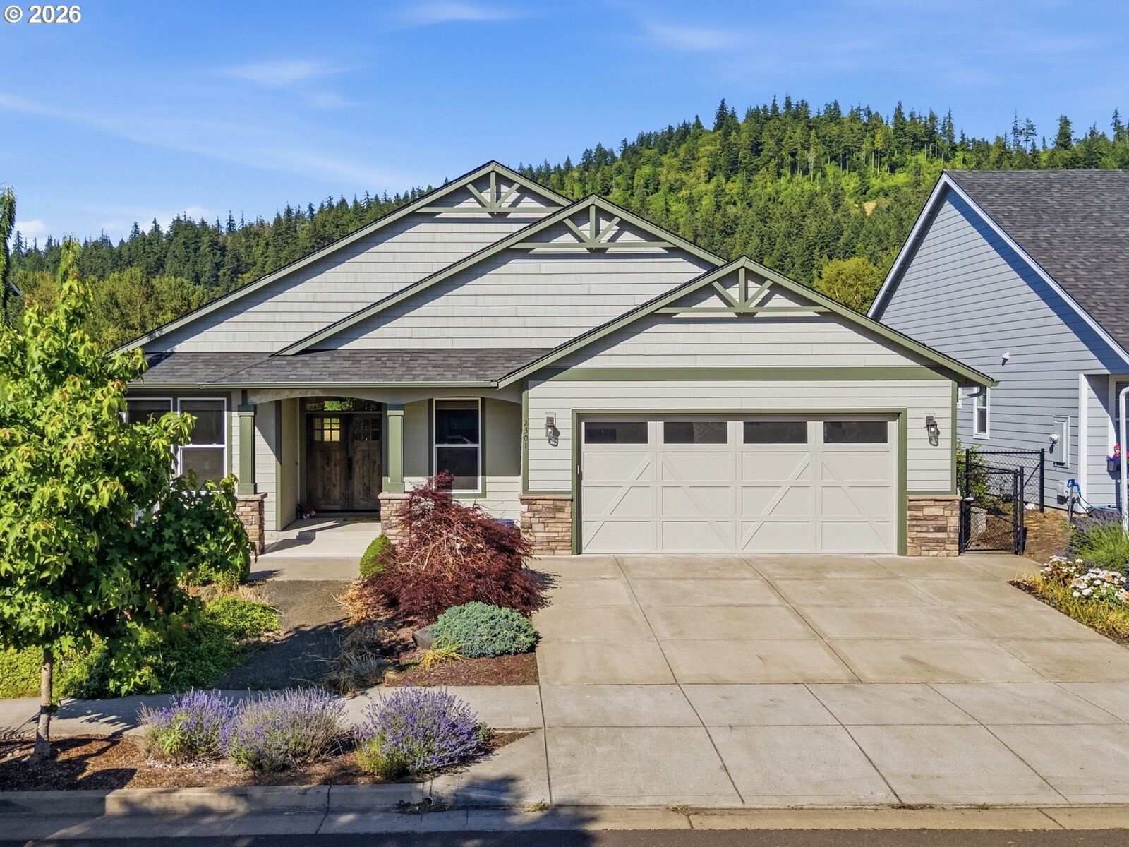 Property Photo:  2301 Robbins Way  OR 97355 