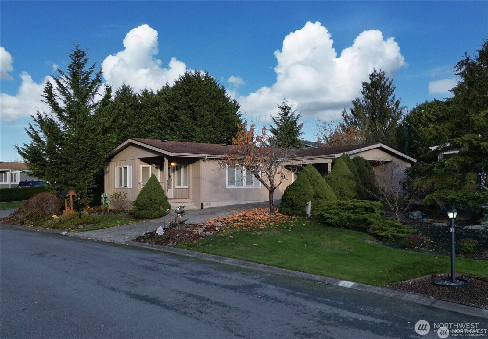 Property Photo:  2610 E Section Street 44  WA 98274 