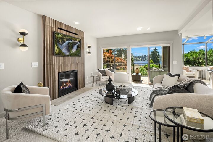 Property Photo:  13419  Holmes Point Drive NE  WA 98034 