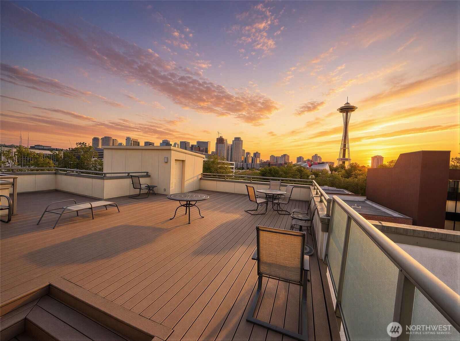 Property Photo: 621 5th Avenue N 402 WA 98109