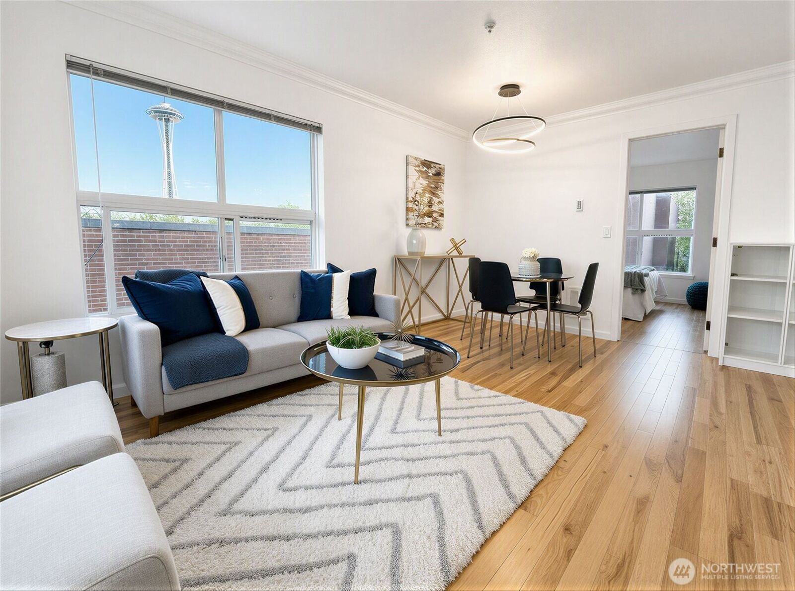 Property Photo:  621  5th Avenue N 402  WA 98109 