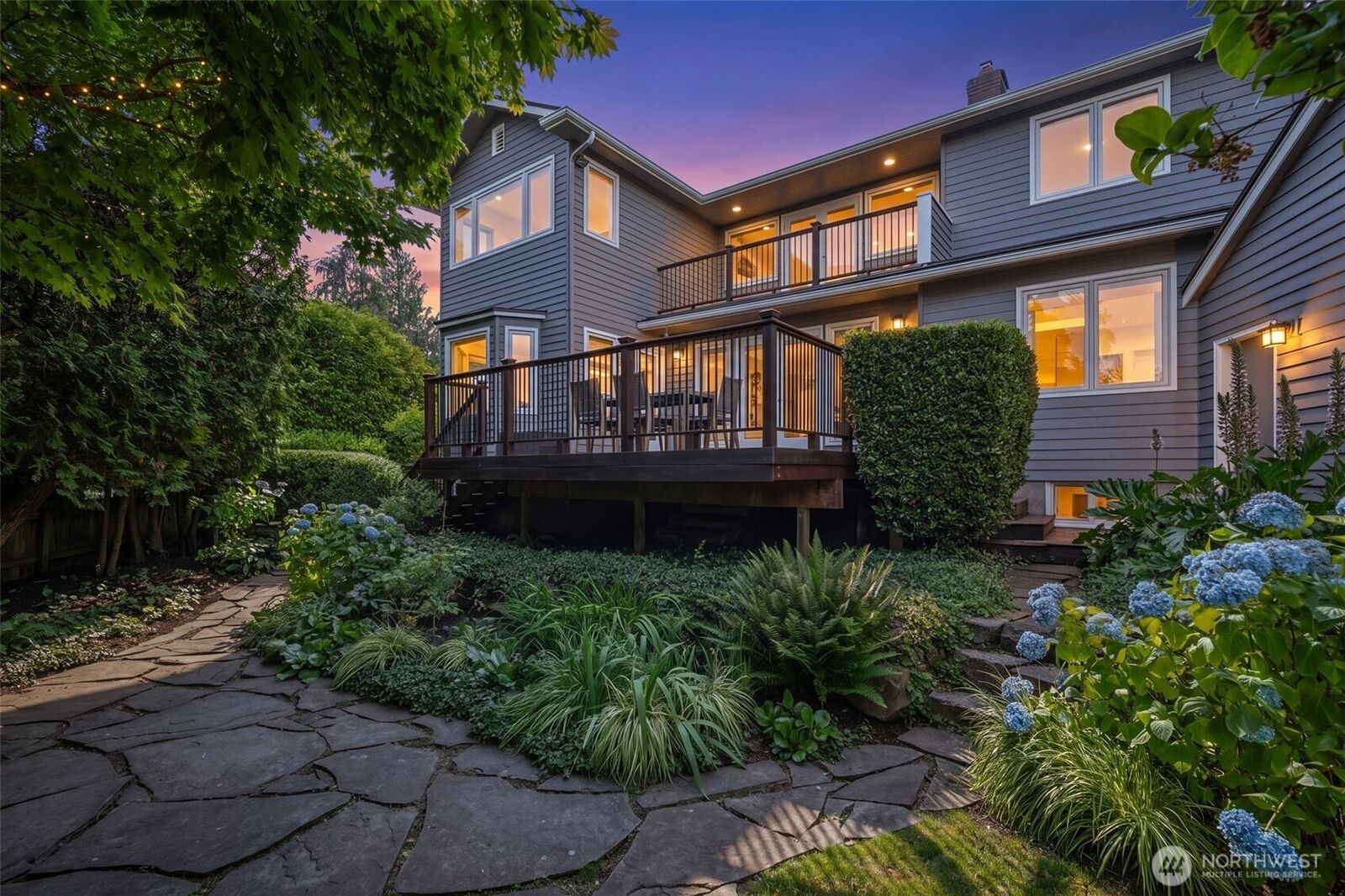Property Photo:  5716  Ann Arbor Avenue NE  WA 98105 