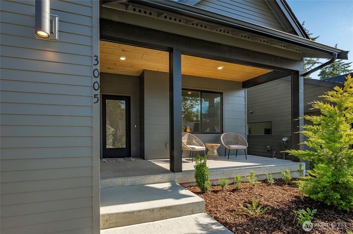 Property Photo:  3005  Cedar View Way  WA 98230 