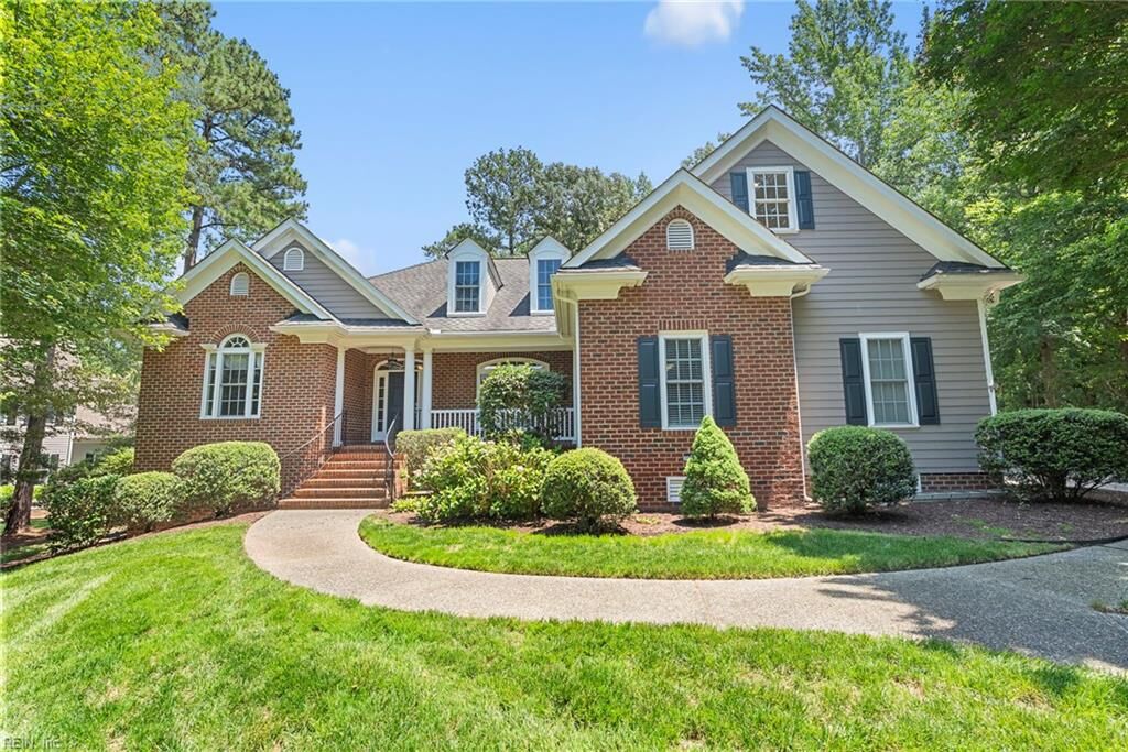 Property Photo: 104 New Market VA 23188
