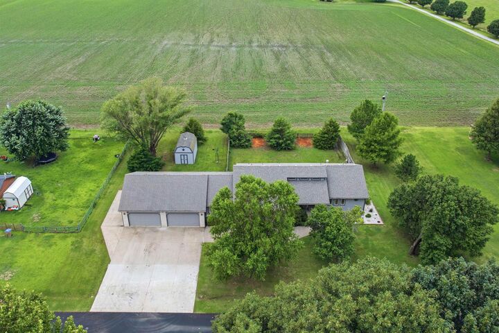 Property Photo:  405 Riverview St  KS 67039-9402 