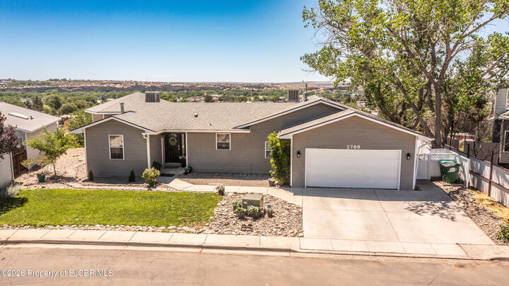 Property Photo:  2700 Eastridge Court  NM 87401 