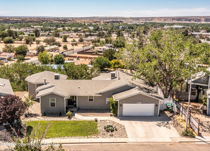 Property Photo:  2700 Eastridge Court  NM 87401 