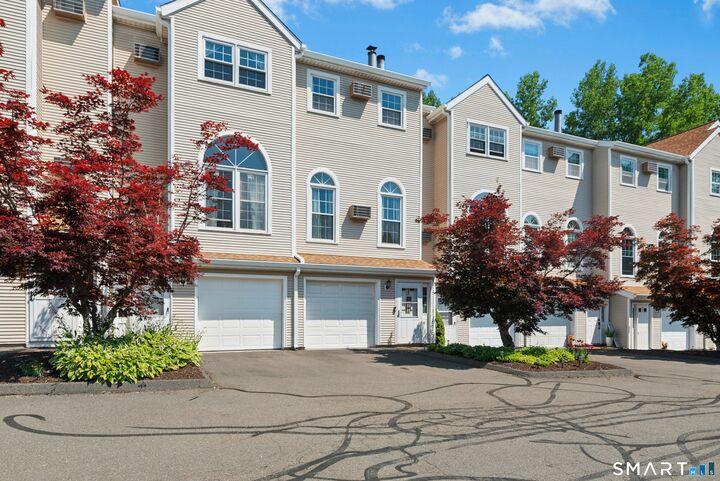 Property Photo:  350 Bristol Street C5  CT 06708 