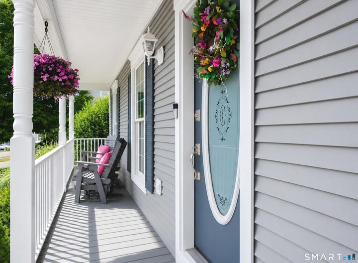 Property Photo:  4 Rockledge Lane  CT 06019 