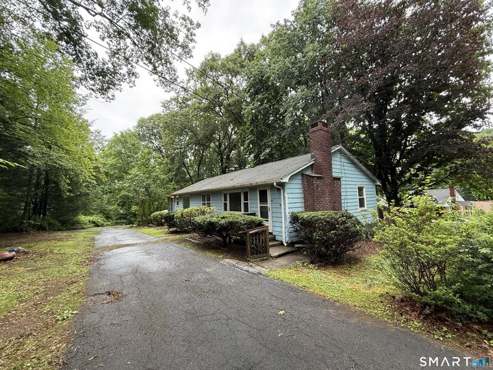 Property Photo:  94 Moosup Trail  CT 06468 
