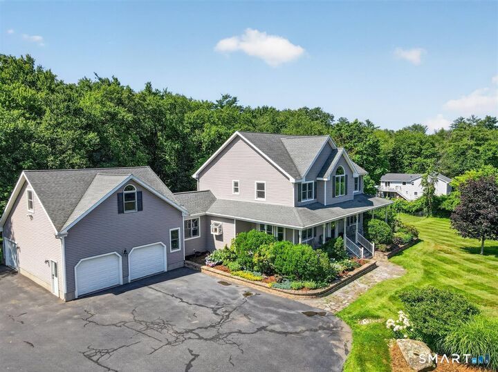 Property Photo:  7 Tinker Pond Road  CT 06043 