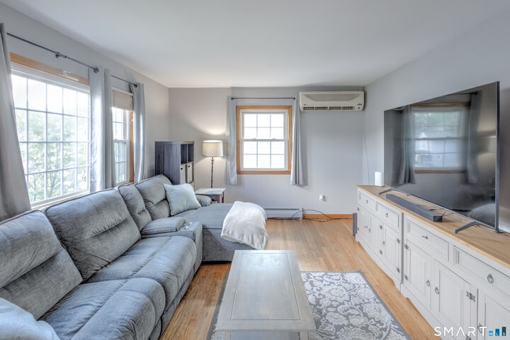 Property Photo:  14 Auburn Street  CT 06810 