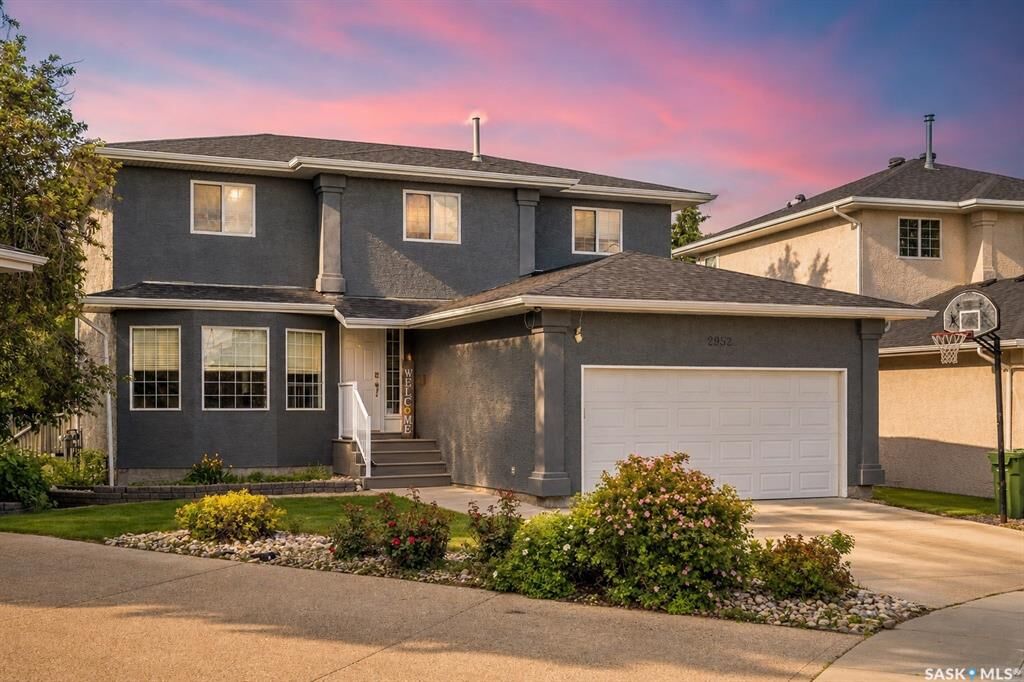 Property Photo:  2952 St James Crescent  SK S4V 2Z2 