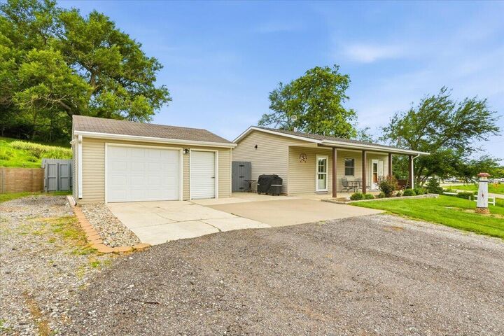 Property Photo:  22044 Kane  Avenue  IA 51534 