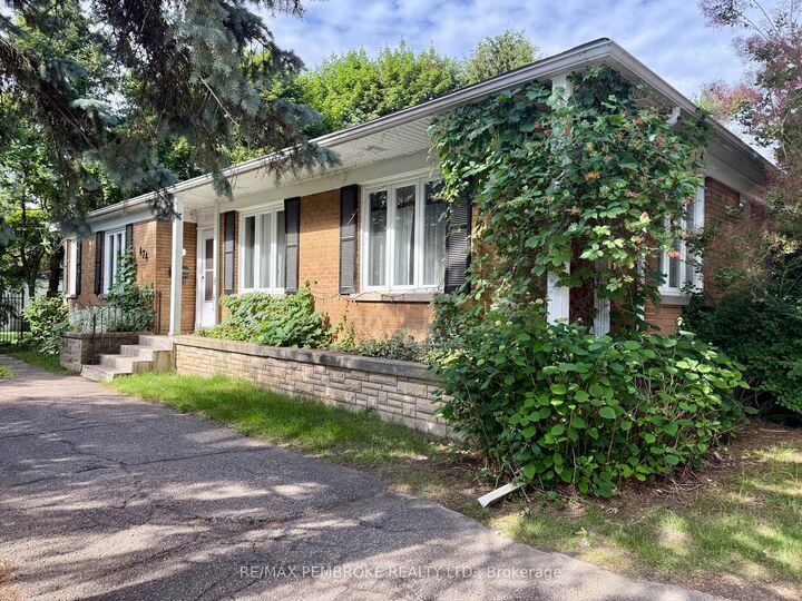 Photo de la propriété:  474 Fraser Street  ON K8A 1Y7 