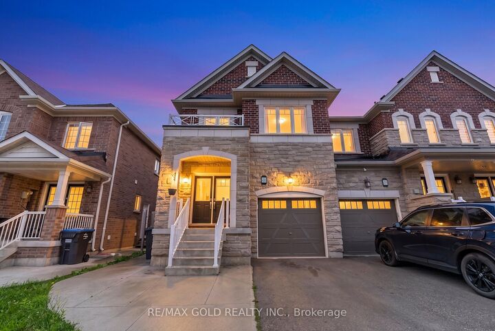 486 Queen Mary Drive — photo 1