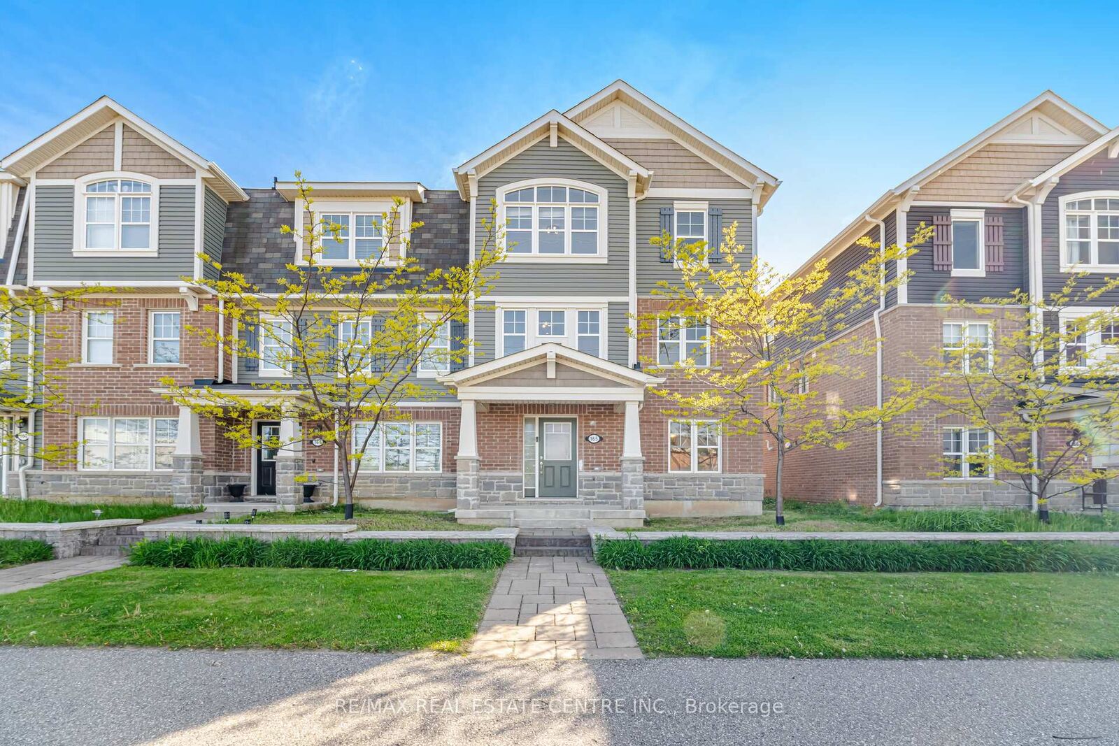 Property Photo:  1000 Asleton Boulevard 165  ON L9T 9L3 
