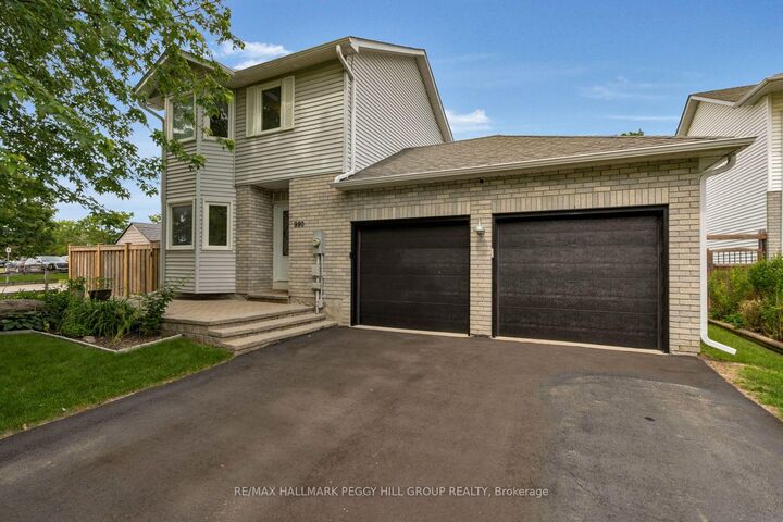 990 Maclean Street — photo 1