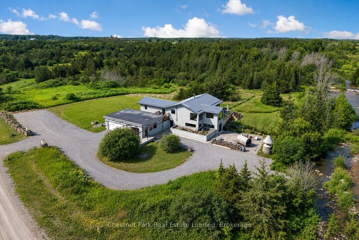 745 Crowes Road — photo 1