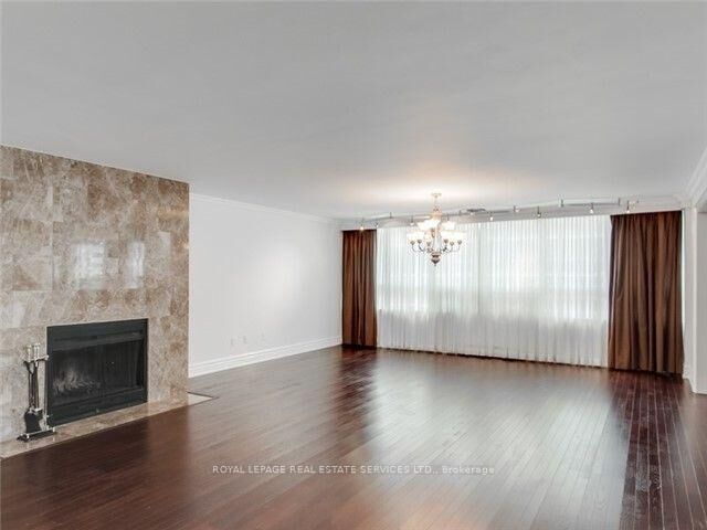 Property Photo:  71 Charles Street E Ph1605  ON M4Y 2T3 