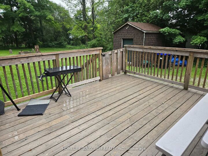 Property Photo:  15 Poplar Crescent  ON L0L 1T0 