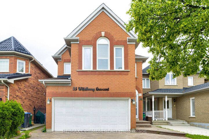 35 Wildberry Crescent — photo 1
