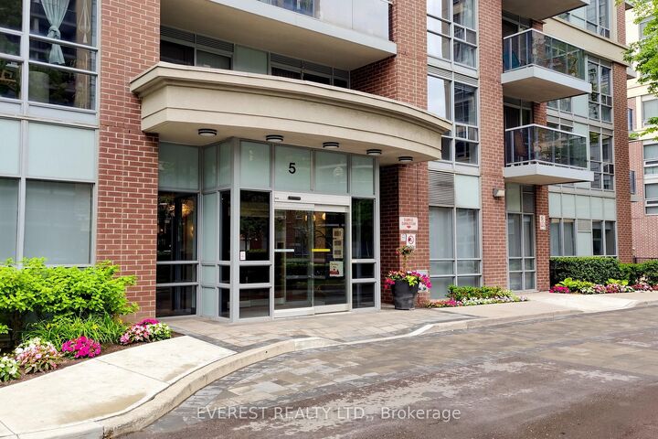 Property Photo:  5 Michael Power Place #2101  ON M9A 0A3 