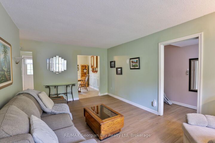 Property Photo:  1 Lindale Avenue  ON L9M 0J2 