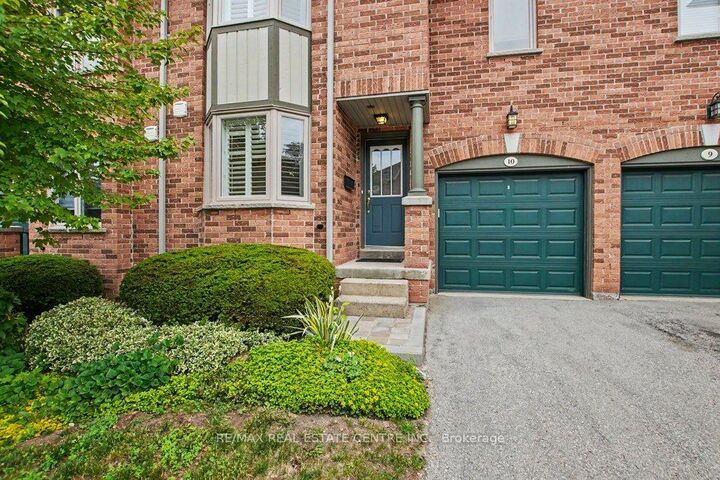 Property Photo:  76 River Drive 10  ON L7G 2J2 