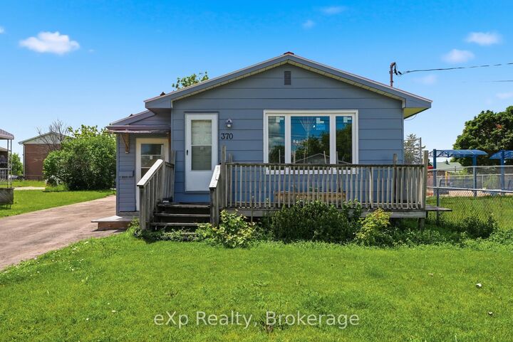 370 Sidney Street — photo 1